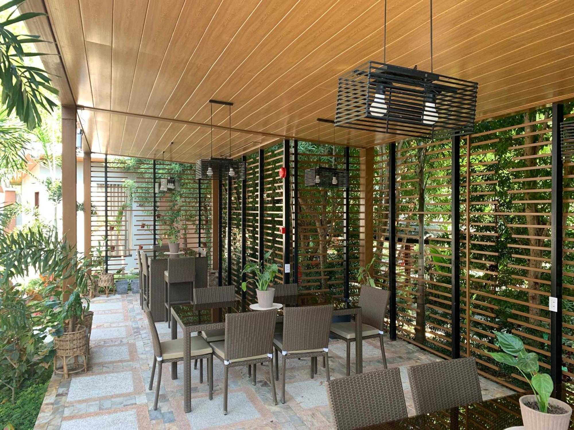 Armando'S Garden Resort And Restaurant Anao Екстериор снимка